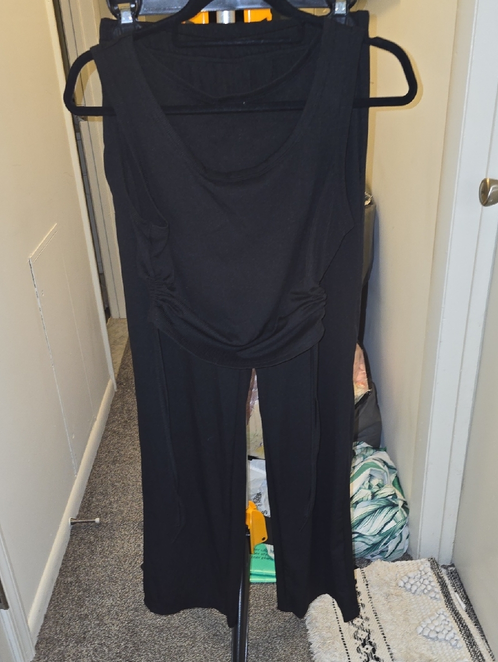 $5 - MUST BUNDLE - NWOT Chic Black Sleeveless Top And Wide-Leg Pants Set